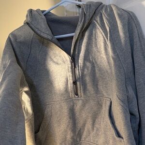 Lululemon scuba tag missing size m/l